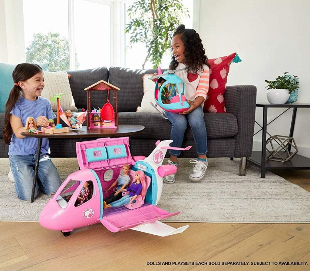 Barbie Airplane Playset, Dreamplane with 15+ Accessories Including Puppy, Snack Cart, Reclining Seats and More (Amazon Exclusive)