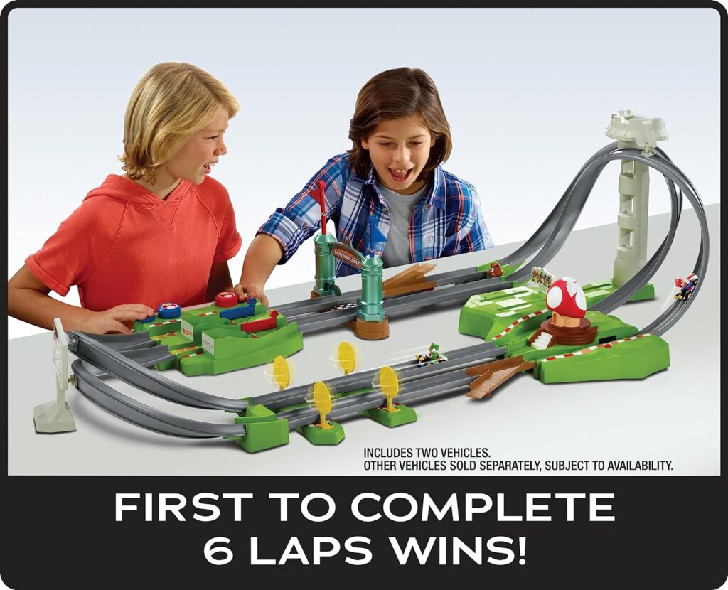 Hot Wheels Mario Kart Circuit Track Set with 1:64 Scale Die-Cast Kart Replica Ages 5 and Above